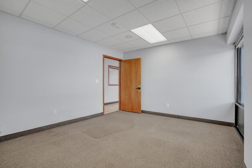 More Photos Of 1275 Venture Ln, Turlock Warehouse For Lease