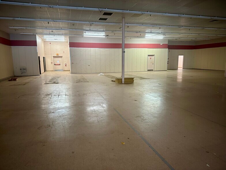 More Photos Of 1233 Tenaha St, Center Unknown For Lease