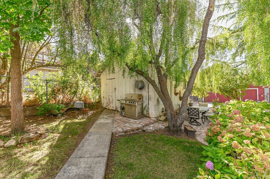 More Photos Of 68 Church Hill Rd, San Andreas Flex For Sale