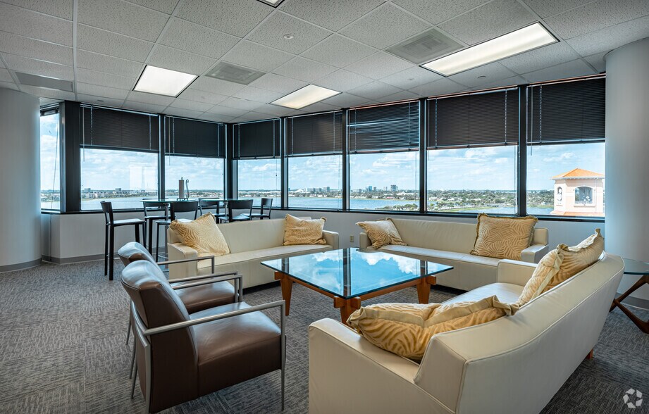 Photo of 8th Floor Ste 800