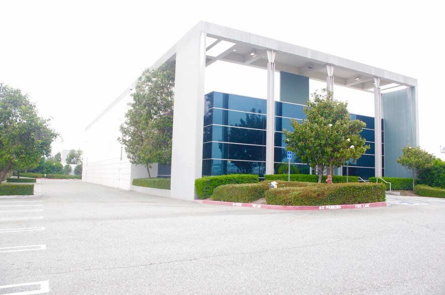 More Photos Of 9570 Santa Anita St, Rancho Cucamonga Warehouse For Lease