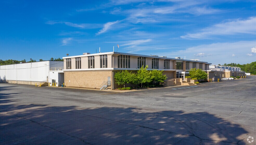 More Photos Of 380 S Worcester St, Norton Warehouse For Lease