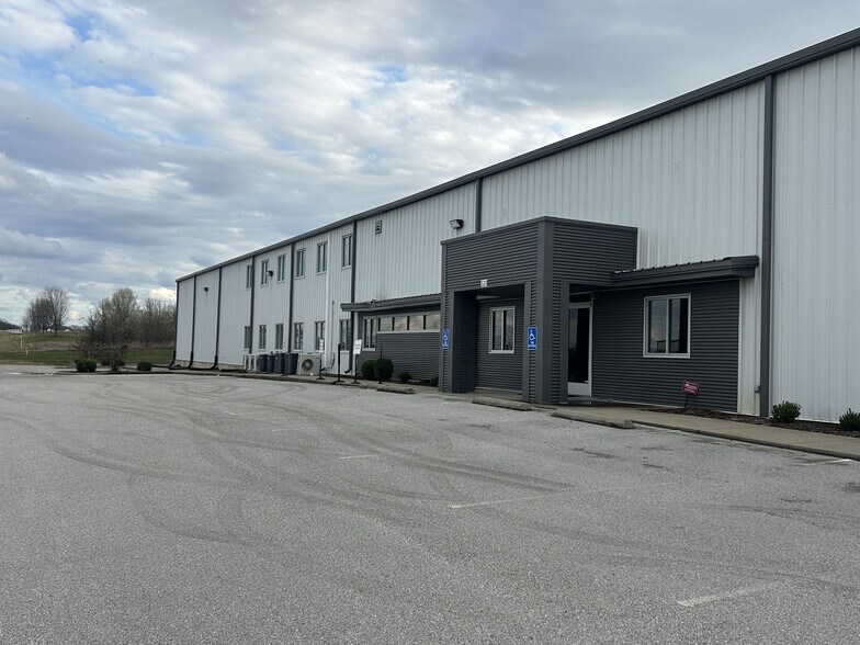 Primary Photo Of 323 Mitch McConnell Way, Bowling Green Distribution For Sale