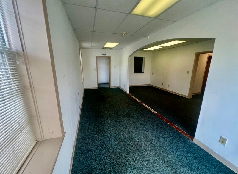 More Photos Of 964 S Fayetteville St, Asheboro Office For Lease