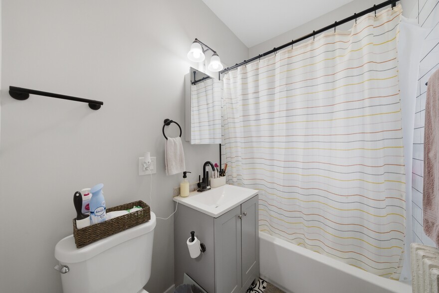More Photos Of 4057 W School St, Chicago Apartments For Sale
