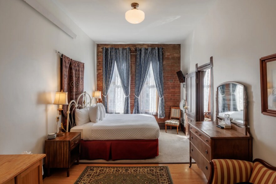 More Photos Of 700 Harrison Ave, Leadville Hotel For Sale