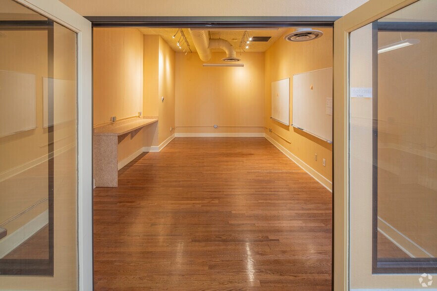 More Photos Of 1530 Blake St, Denver Storefront Retail Office For Lease