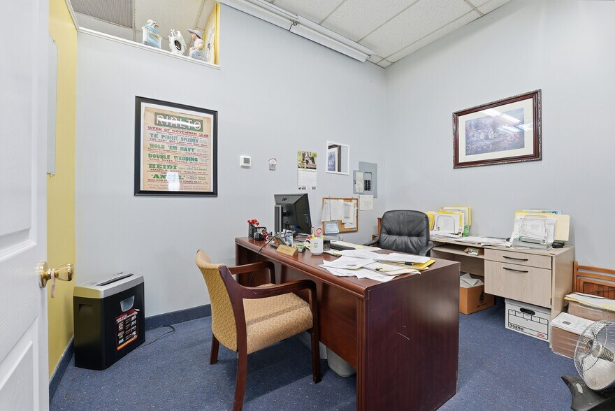 More Photos Of 246-250 Main St, Windsor Locks Storefront Retail Office For Sale