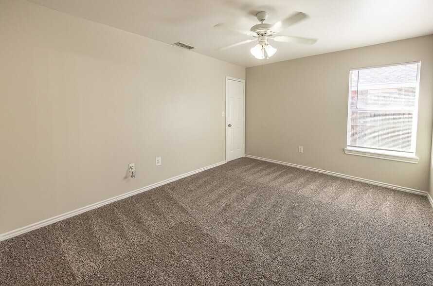 More Photos Of 602 N Belmont, Lubbock Apartments For Sale