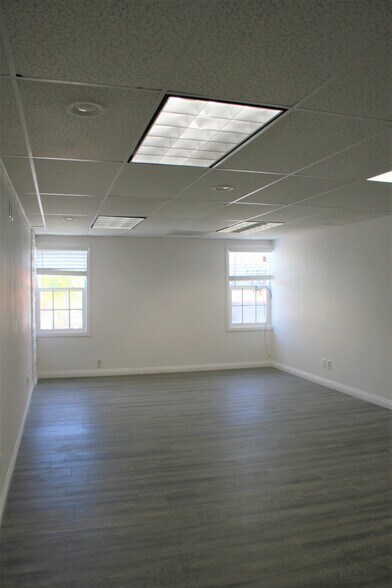 More Photos Of 3530 Long Beach Blvd, Long Beach Office For Lease