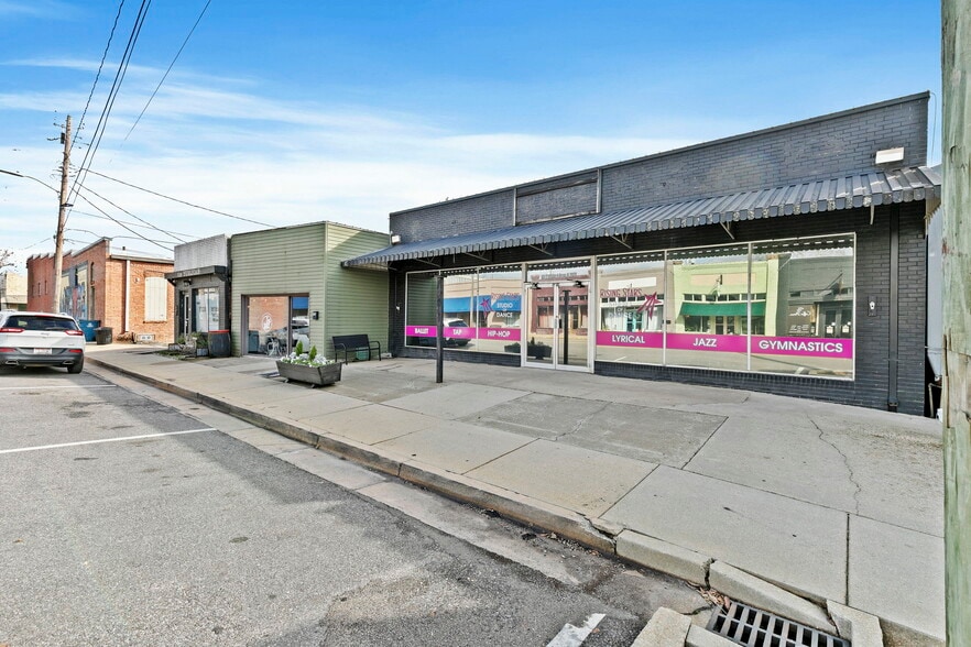 More Photos Of 111 W Ridgeley St, Atmore Storefront For Sale