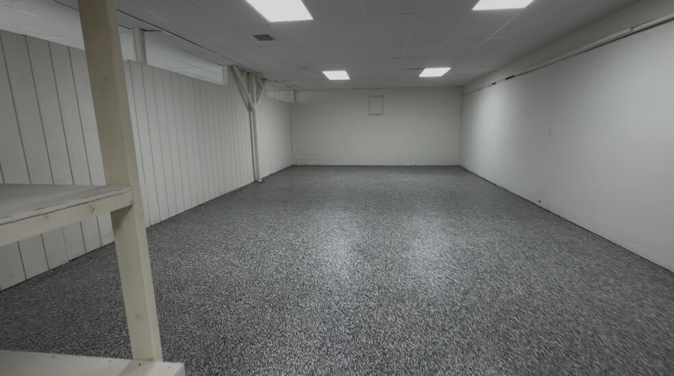 More Photos Of 1035 S Volusia Ave, Orange City Freestanding For Lease