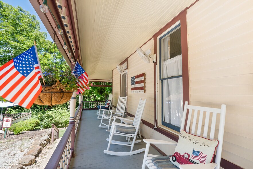 More Photos Of 5 Ojo St, Eureka Springs Hospitality For Sale