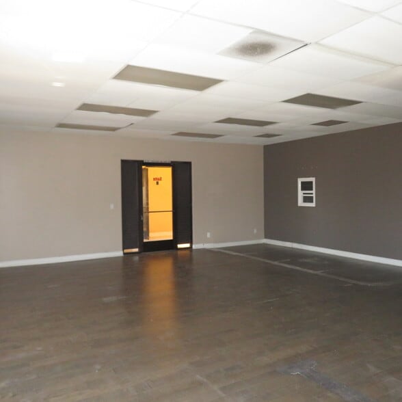 More Photos Of 17026-17030 E Cypress St, Covina Medical For Lease