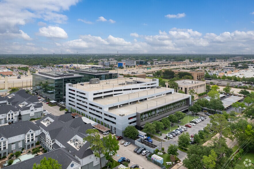 More Photos Of 9655 Katy Fwy, Houston Unknown For Lease