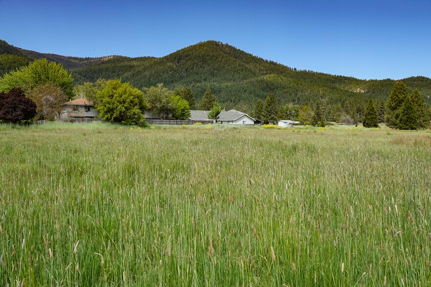 More Photos Of 0 Highway 3, Etna Land For Sale