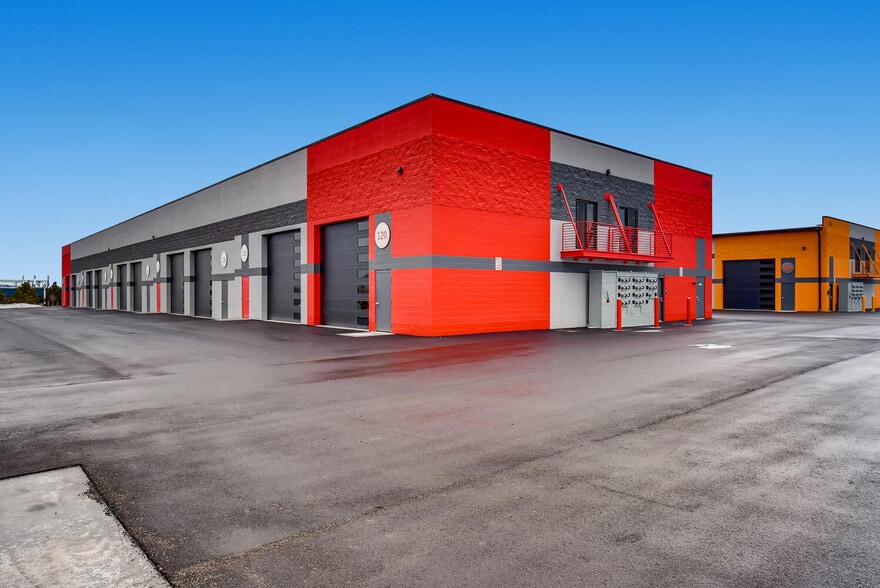 More Photos Of 1945 Deer Creek Rd, Monument Warehouse For Lease