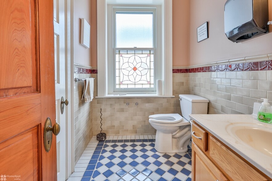 More Photos Of 1248 W Hamilton St, Allentown Office For Sale