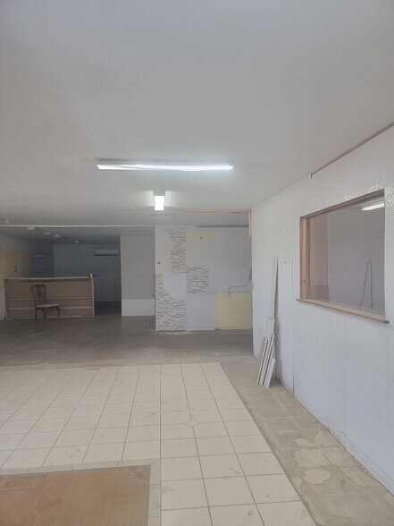 More Photos Of 832 N Main Dr, Apache Junction Freestanding For Sale