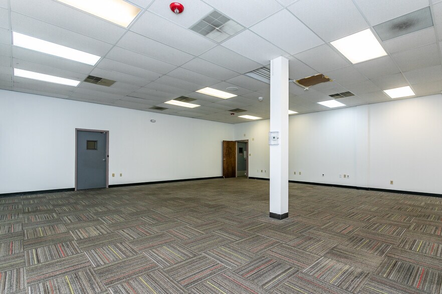 More Photos Of 1520 Mascoutah Ave, Belleville Office Residential For Sale