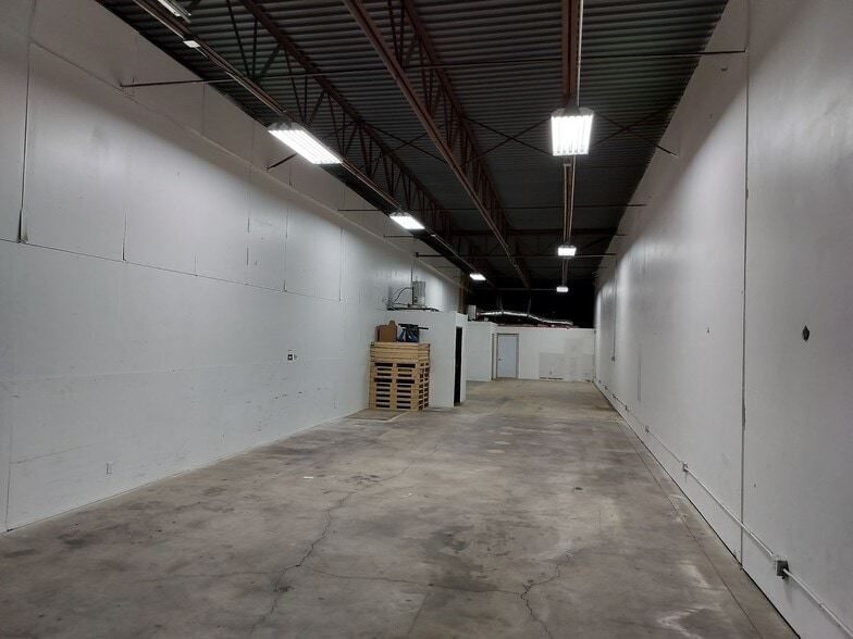 More Photos Of 7112 NW Melrose Ln, Oklahoma City Manufacturing For Lease