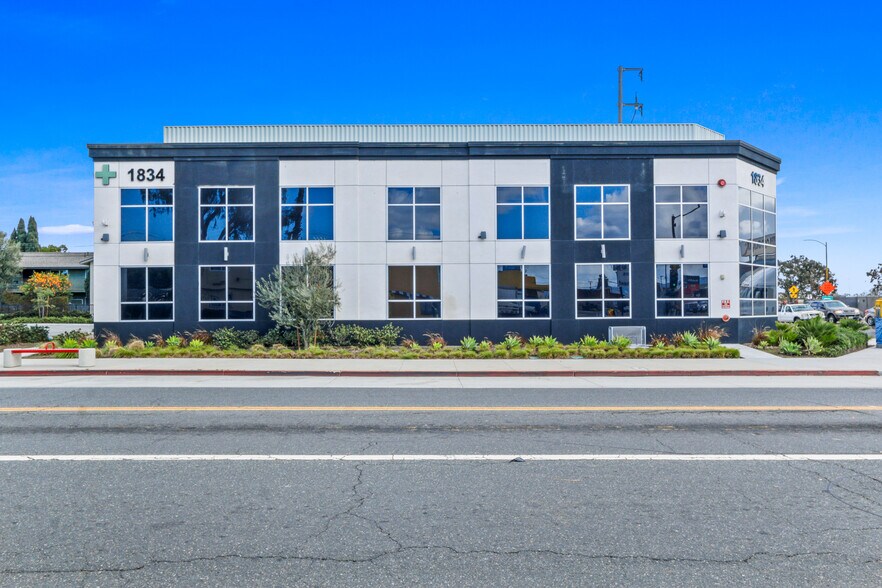 More Photos Of 1834-1836 Harbor Ave, Long Beach Freestanding For Sale