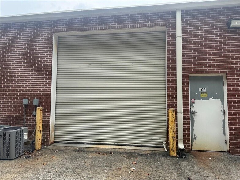 More Photos Of 5215 Palmero Ct, Buford Light Distribution For Lease