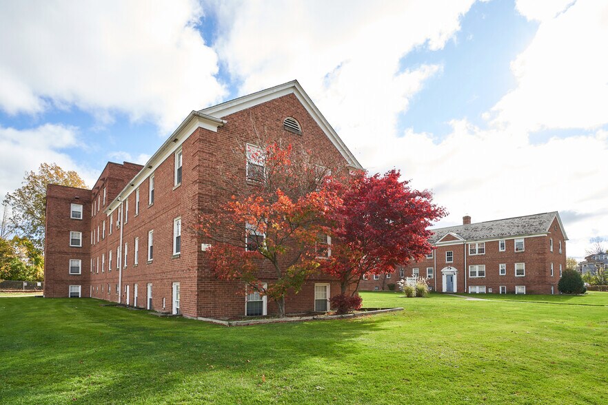More Photos Of 1581-1589 Coventry Rd, Cleveland Multifamily For Sale