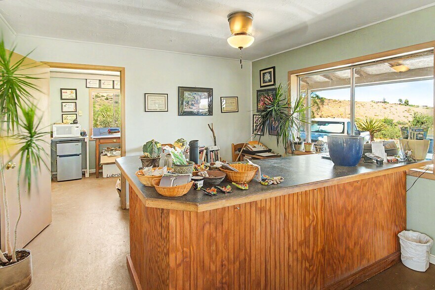 More Photos Of 1011 Wildhorse ln, Clarkdale Specialty For Sale