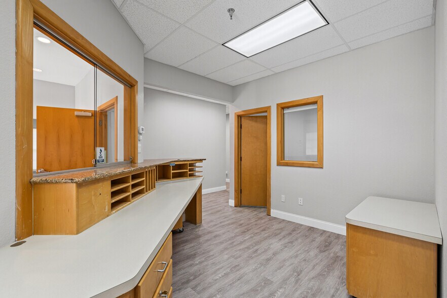 More Photos Of 6221 Colleyville Blvd, Colleyville Medical For Lease