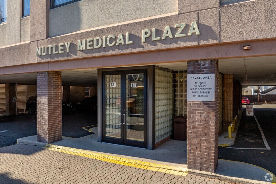 More Photos Of 181 Franklin Ave, Nutley Medical For Sale