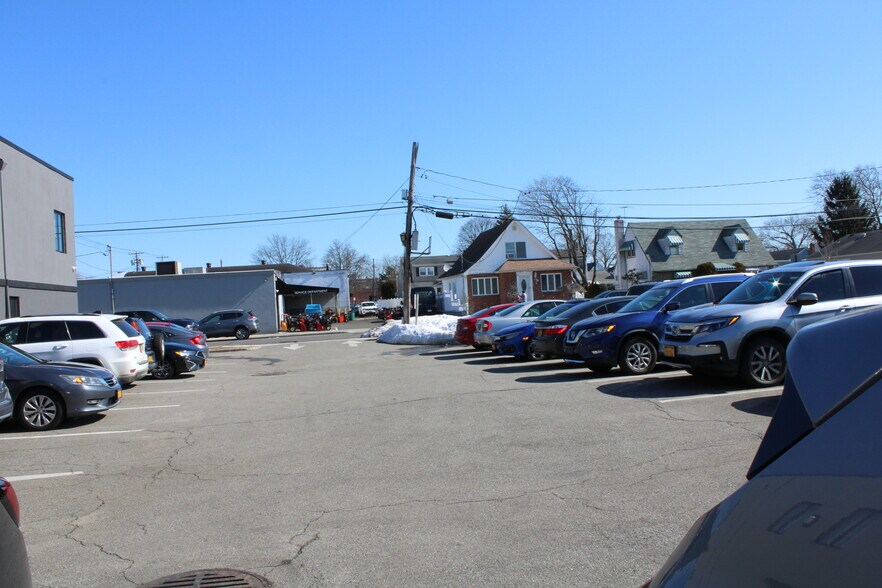 More Photos Of 499 Jericho Tpke, Mineola Office For Lease