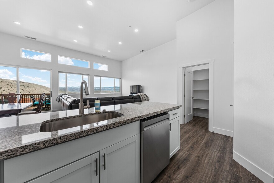 More Photos Of 1929 US-395, Gardnerville Apartments For Sale