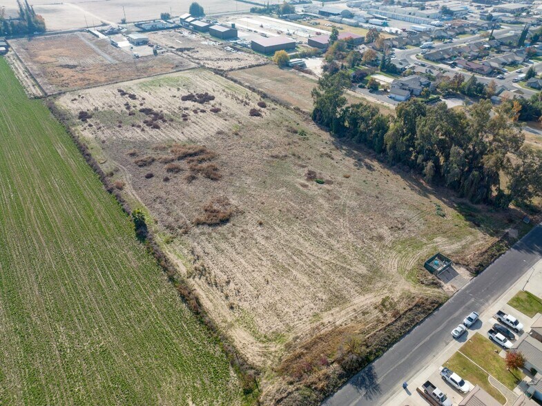 More Photos Of 1st St, Hilmar Land For Sale