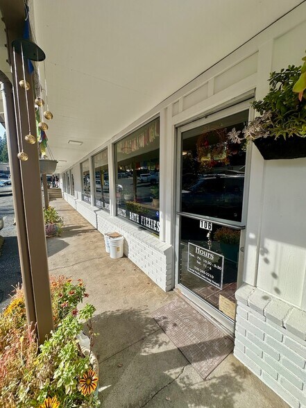 More Photos Of 104-114 Argall Way, Nevada City General Retail For Sale