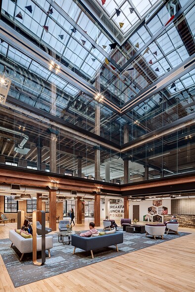 More Photos Of 603 Munger Ave, Dallas Office For Lease