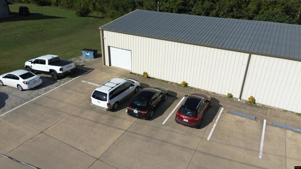 More Photos Of 300 Bomber Blvd, Mountain Home Industrial For Sale