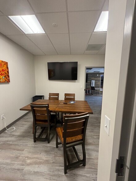 More Photos Of 2320 Killearn Center Blvd, Tallahassee Office For Sale