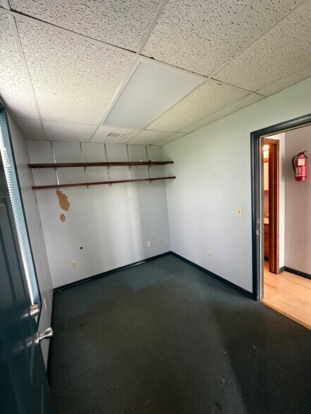 More Photos Of 109-121 E Plaza DR, Mulvane Freestanding For Sale