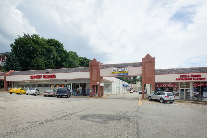 More Photos Of 400 E Pittsburgh St, Greensburg Drugstore For Lease