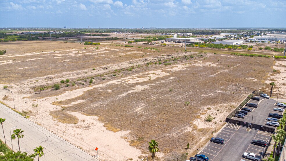 More Photos Of International Pkwy, McAllen Land For Sale