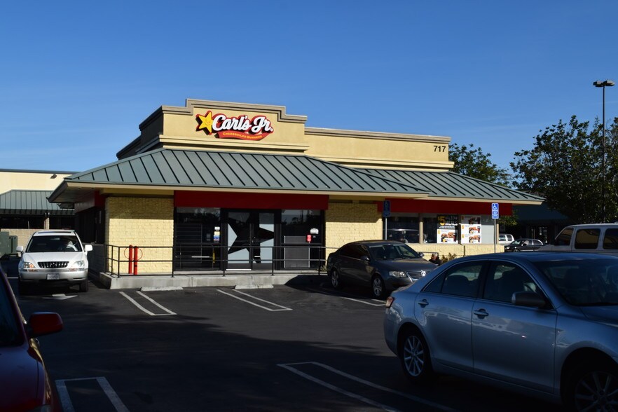 More Photos Of 693-749 W Channel Islands Blvd, Port Hueneme Unknown For Lease