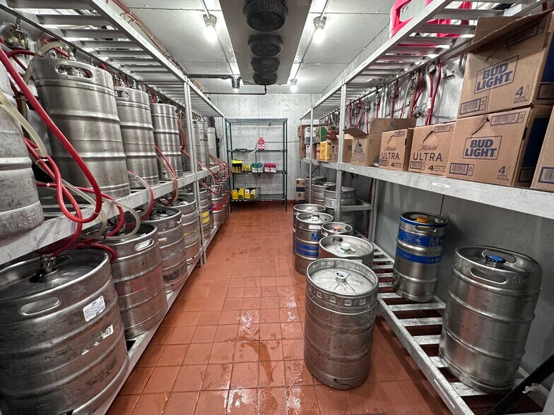 More Photos Of 2805 W Loop 340, Waco Restaurant For Sale