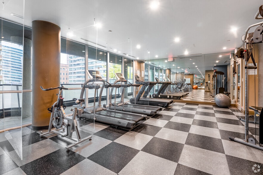 More Photos Of 614 Church St, Toronto Apartments For Lease