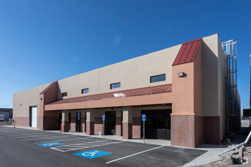 More Photos Of 8018 S Welby Park Dr, West Jordan Warehouse For Lease