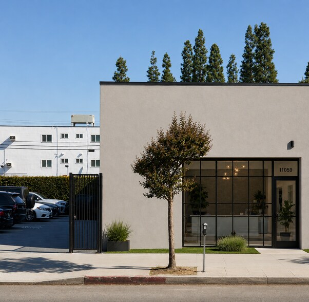 Primary Photo Of 11051-11059 Ventura Blvd, Studio City Storefront Retail Office For Lease