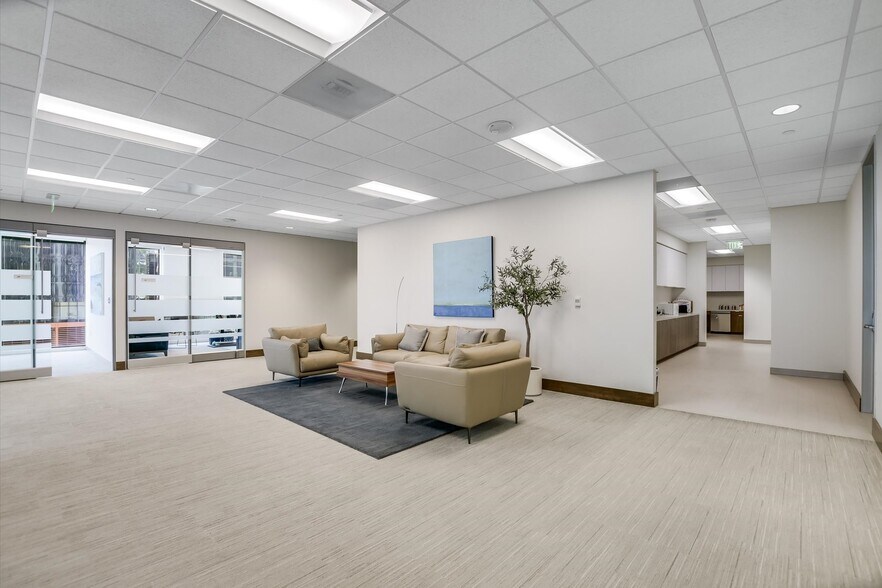 More Photos Of 401 Congress Ave, Austin Office For Lease