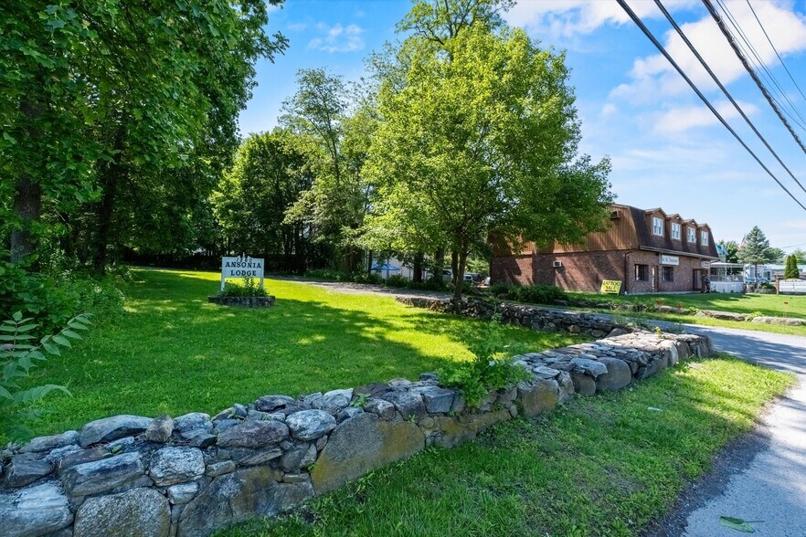More Photos Of 1860 E Main St, Mohegan Lake Land For Sale