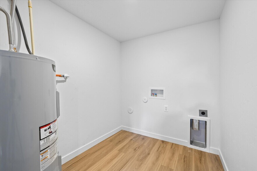 More Photos Of 4518 W Emerald St, Boise Specialty For Sale