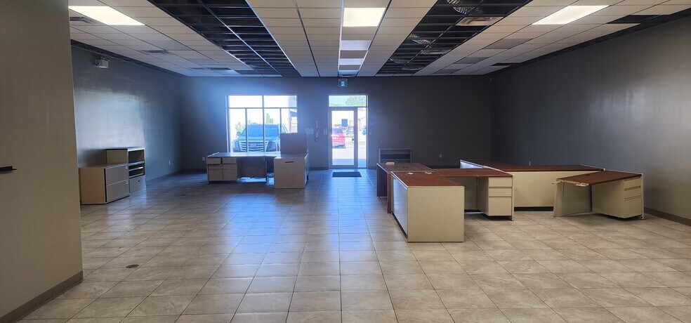 More Photos Of 310 Croft Dr, Lakeshore Storefront For Lease